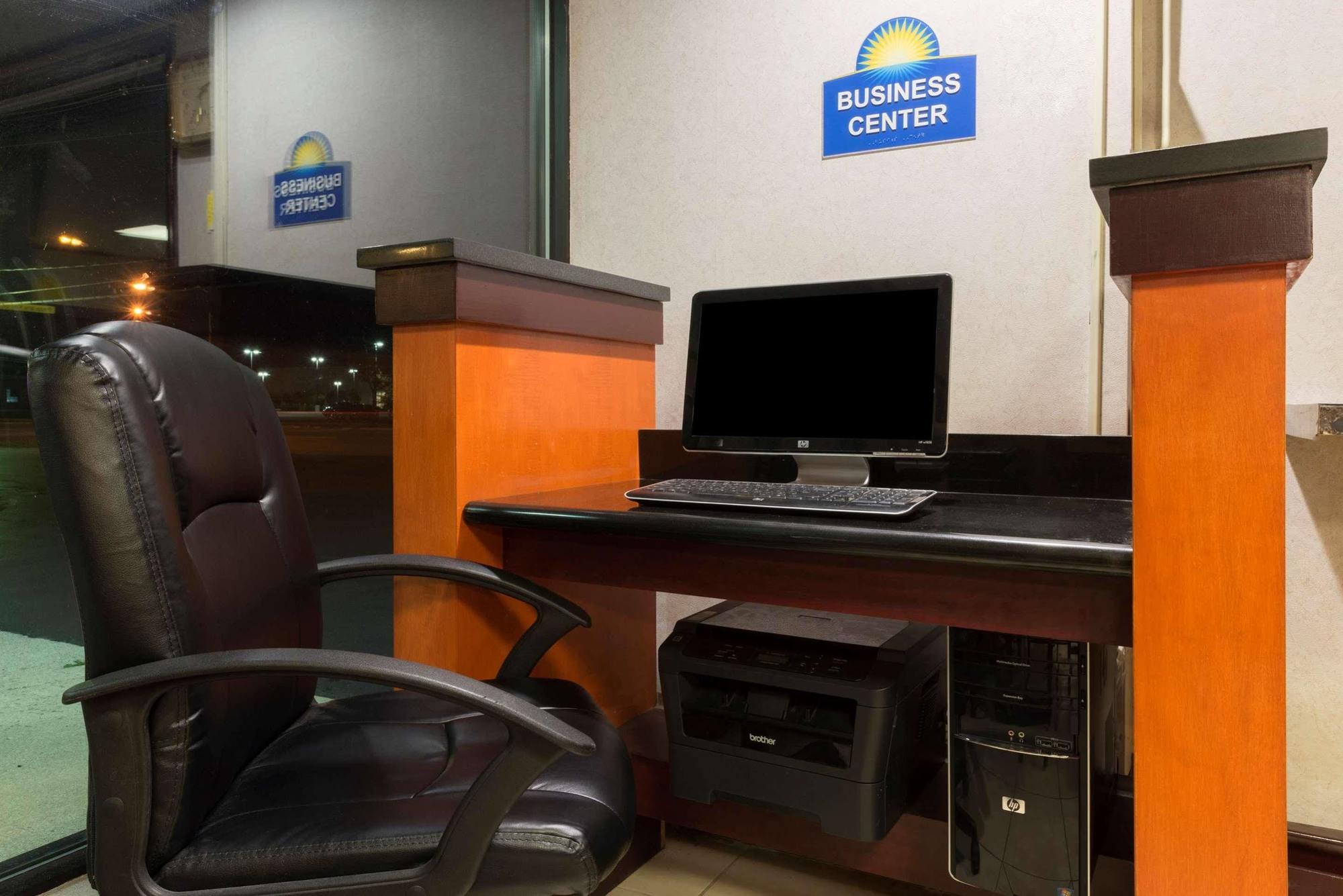 Days Inn By Wyndham Tonawanda/Buffalo Eksteriør billede
